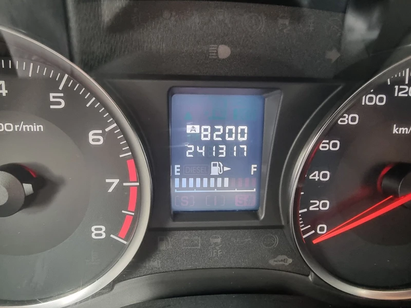 Subaru XV 2.0 16V 4X4 КЛИМАТРОНИК, снимка 17 - Автомобили и джипове - 53417213