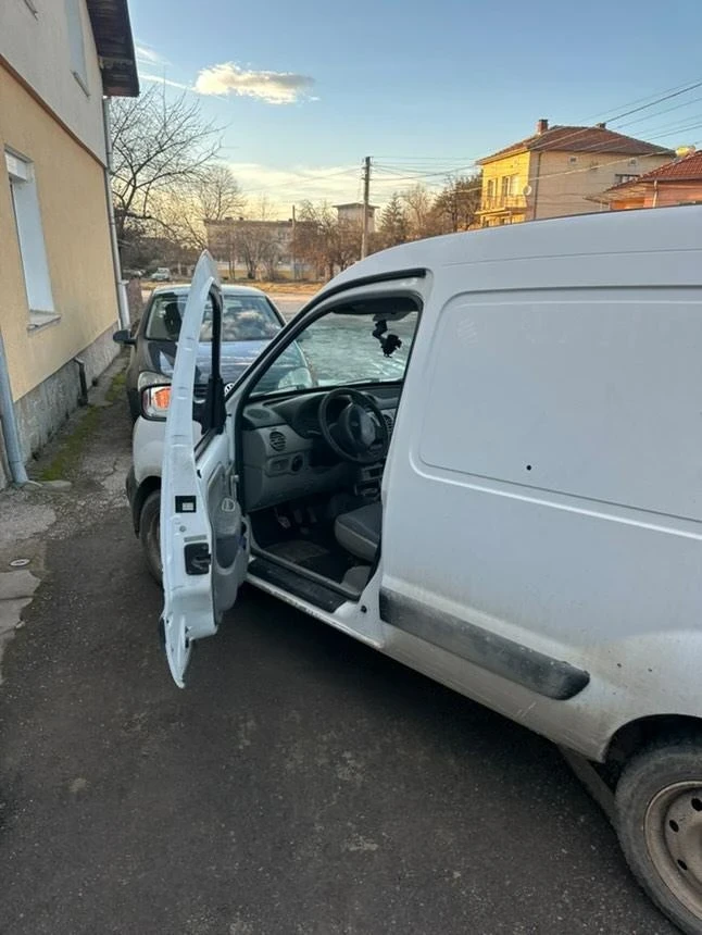 Renault Kangoo, снимка 5 - Автомобили и джипове - 48891965