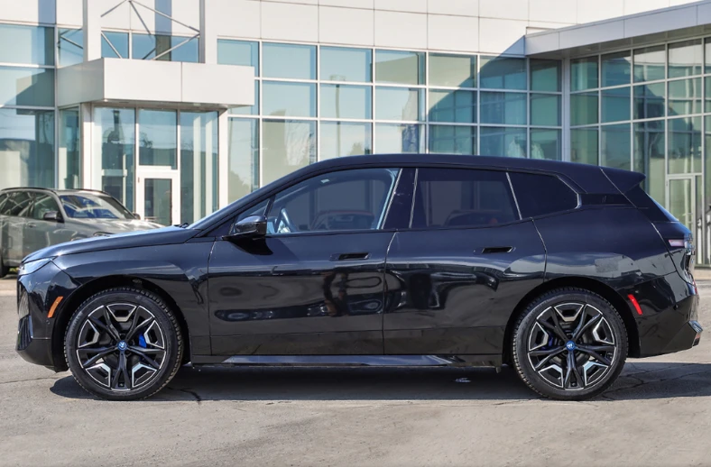 BMW iX M SPORT | SOFTCLOSE | SKY LOUNGE | PARK ASSIST, снимка 7 - Автомобили и джипове - 54485960