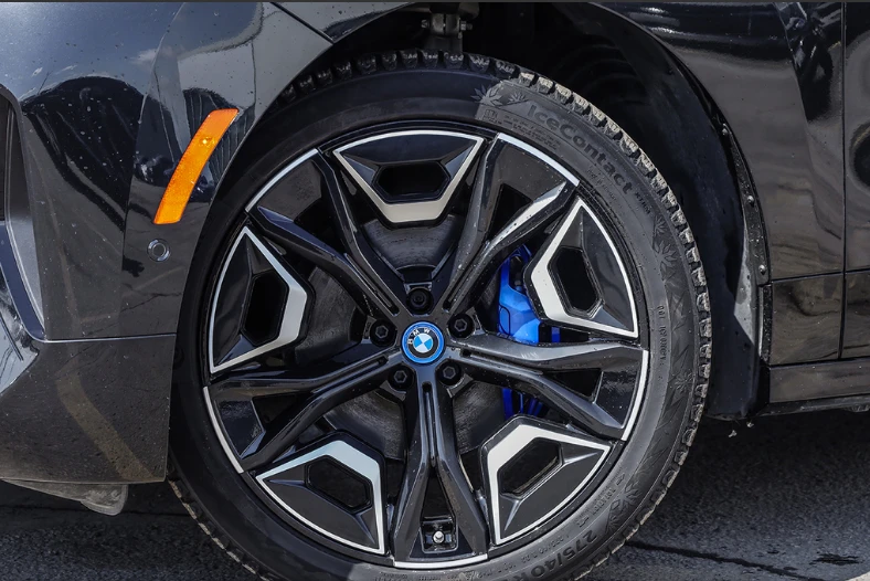 BMW iX M SPORT | SOFTCLOSE | SKY LOUNGE | PARK ASSIST, снимка 14 - Автомобили и джипове - 54485960