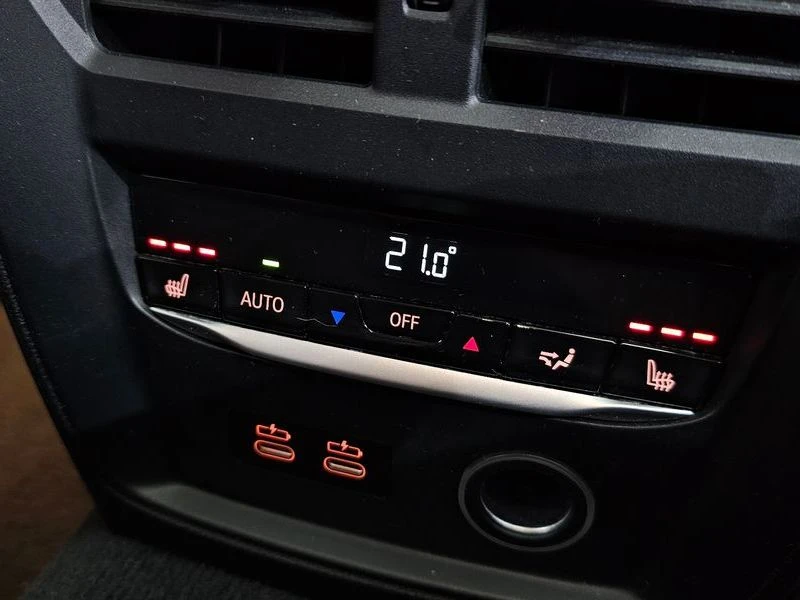 BMW 320 320I Luxury, снимка 17 - Автомобили и джипове - 55963242