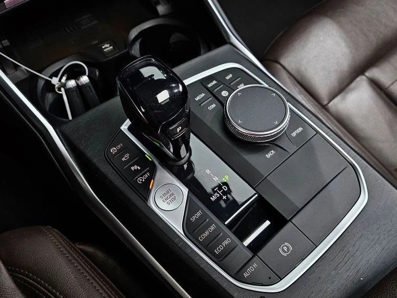 BMW 320 320I Luxury, снимка 9 - Автомобили и джипове - 55963242