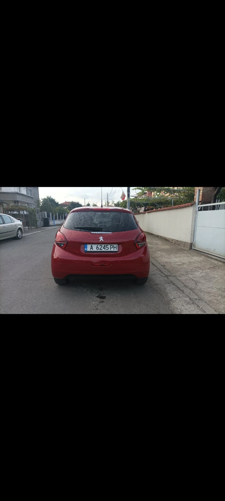 Peugeot 208, снимка 4 - Автомобили и джипове - 56120123