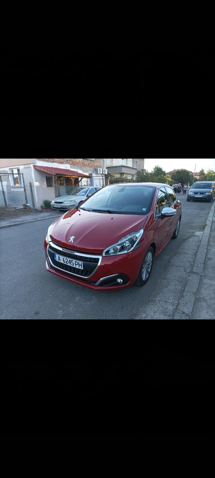 Peugeot 208, снимка 10 - Автомобили и джипове - 56120123