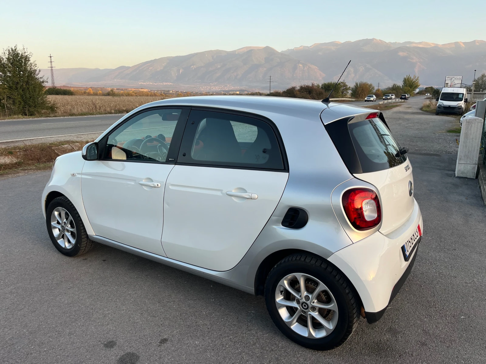 Smart Forfour 1.0 NAVI  - изображение 6