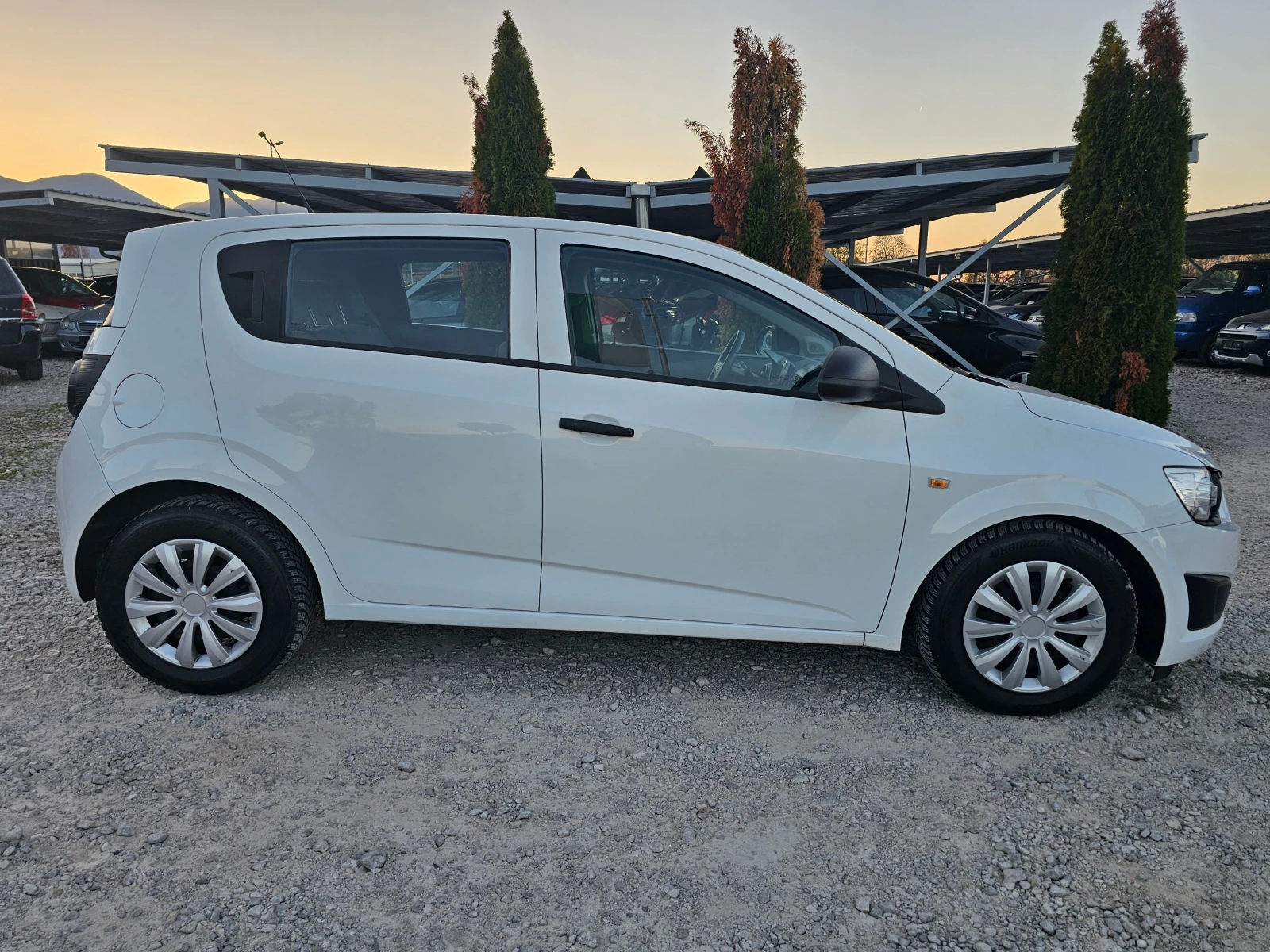 Chevrolet Aveo 1.2 КЛИМАТИК ЕВРО 5b - изображение 6