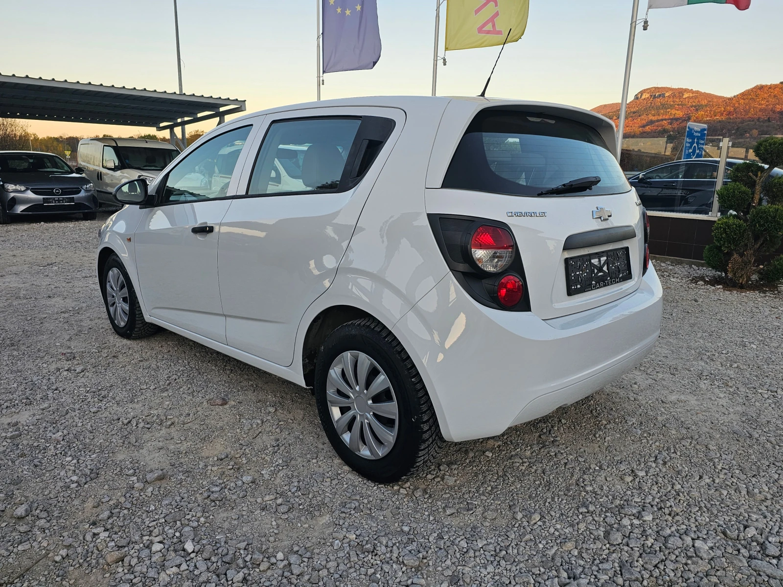 Chevrolet Aveo 1.2 КЛИМАТИК ЕВРО 5b - изображение 3