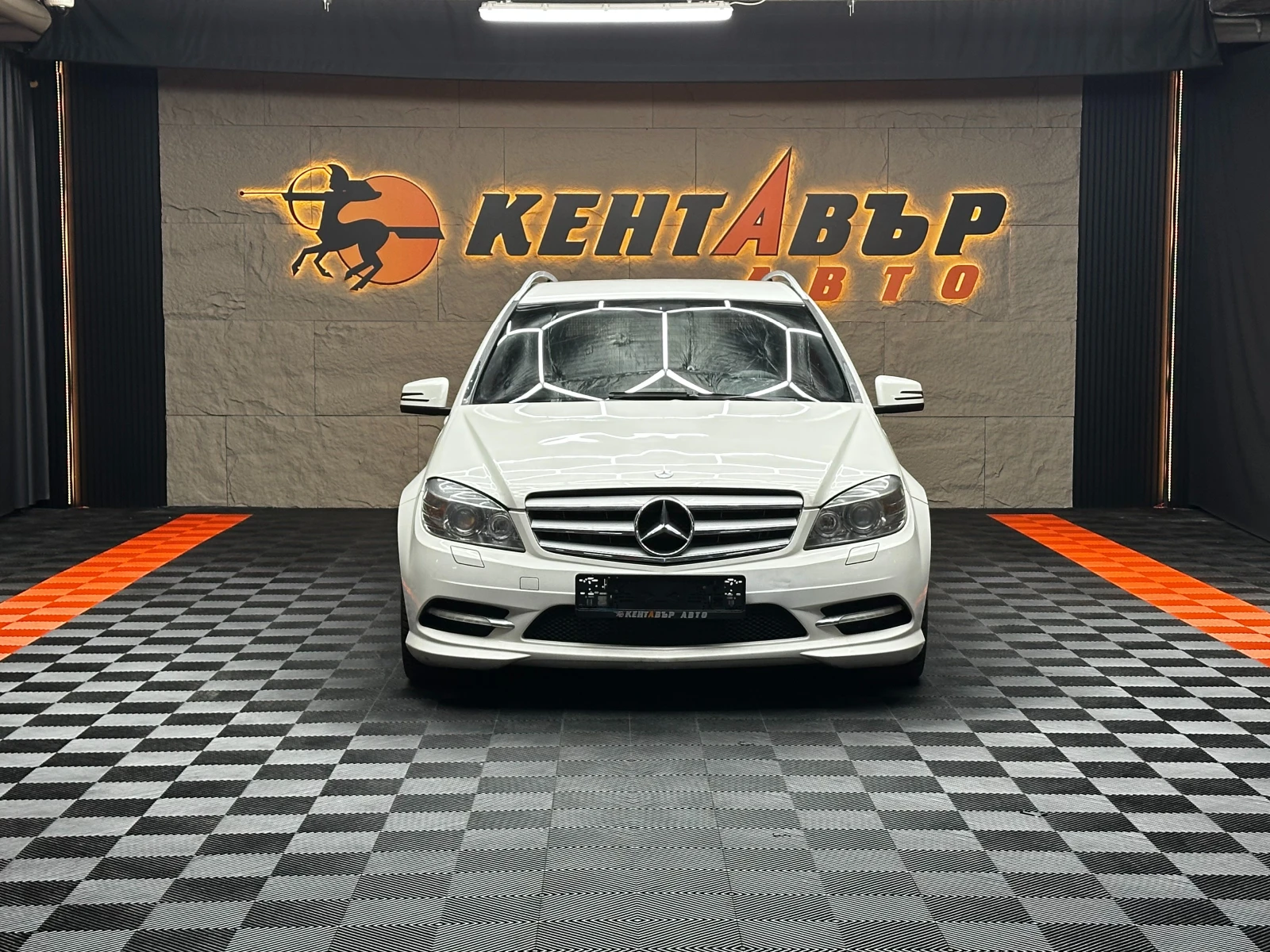 Mercedes-Benz C 350 3.0d 231 к.с. 4matic/ГАРАНЦИЯ 6 МЕСЕЦА, снимка 3 - Автомобили и джипове - 49446631
