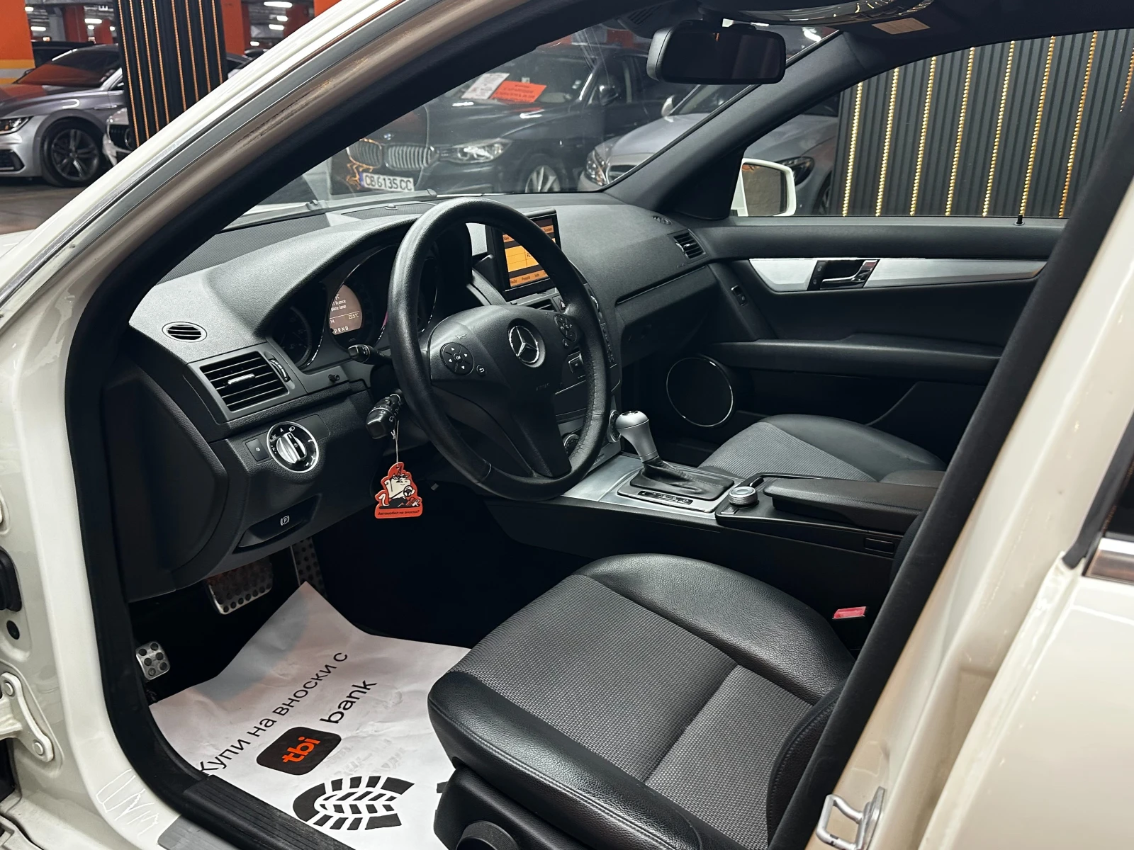 Mercedes-Benz C 350 3.0d 231 к.с. 4matic/ГАРАНЦИЯ 6 МЕСЕЦА, снимка 8 - Автомобили и джипове - 49446631