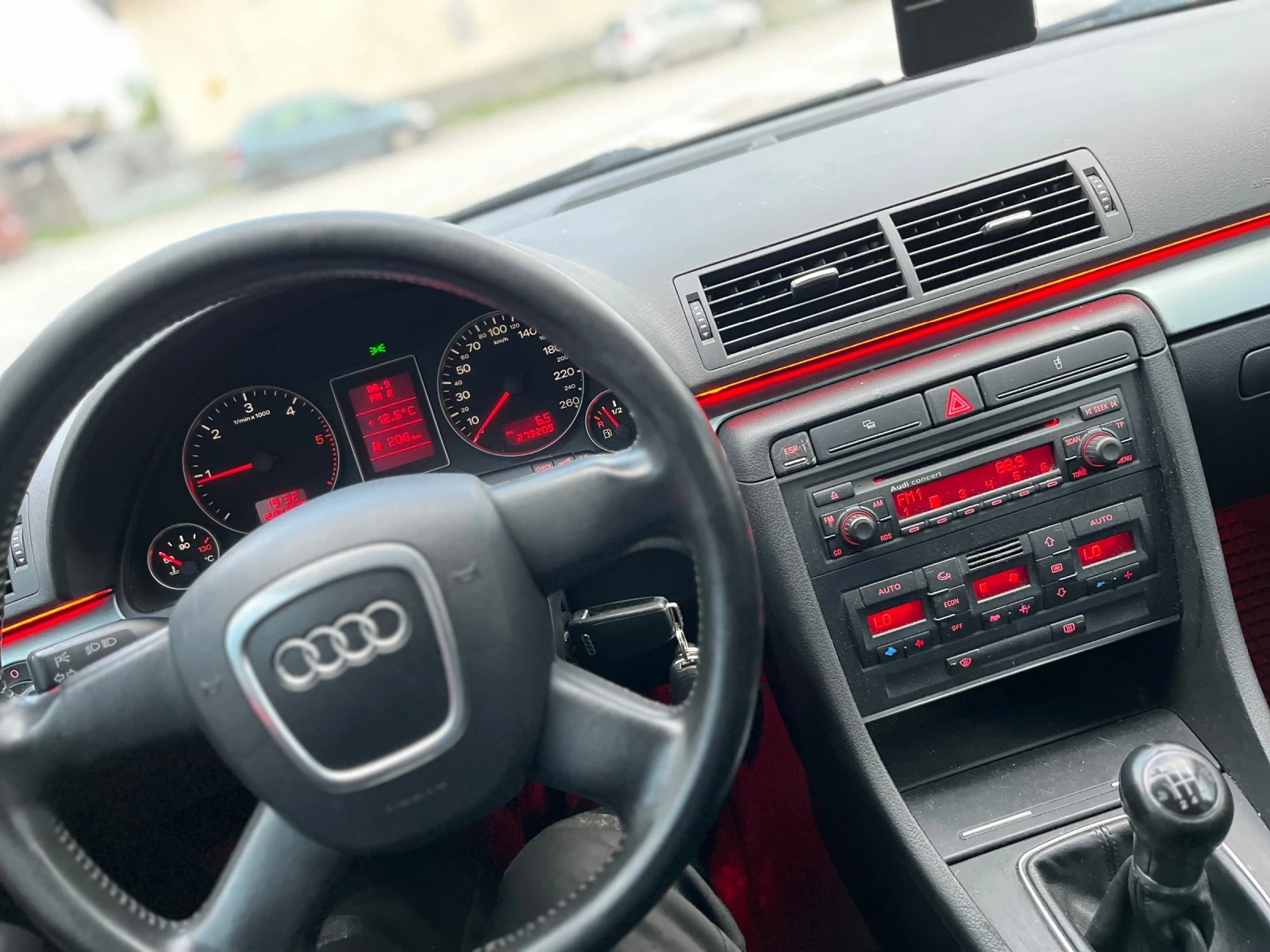 Audi A4 1.9TDI 116  - изображение 10