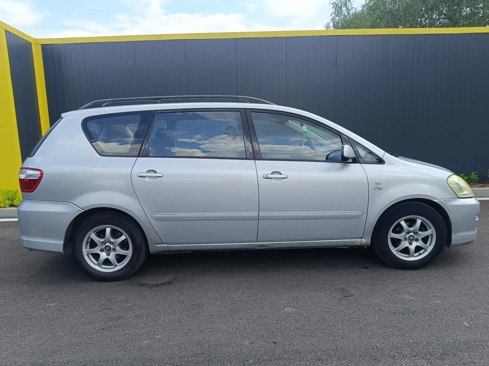 Toyota Avensis verso | Mobile.bg   1