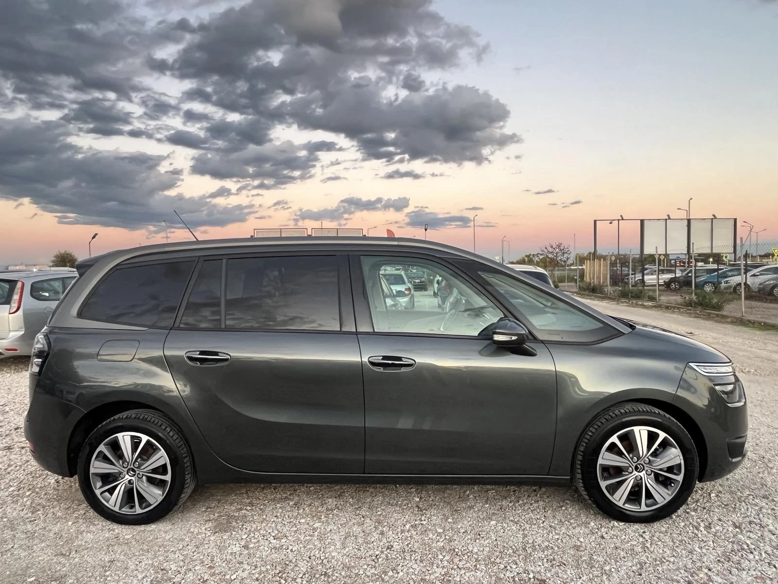 Citroen C4 Picasso | Mobile.bg   8
