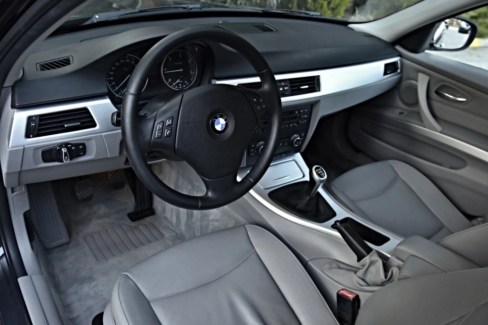 BMW 320 184cv, снимка 12 - Автомобили и джипове - 53839930