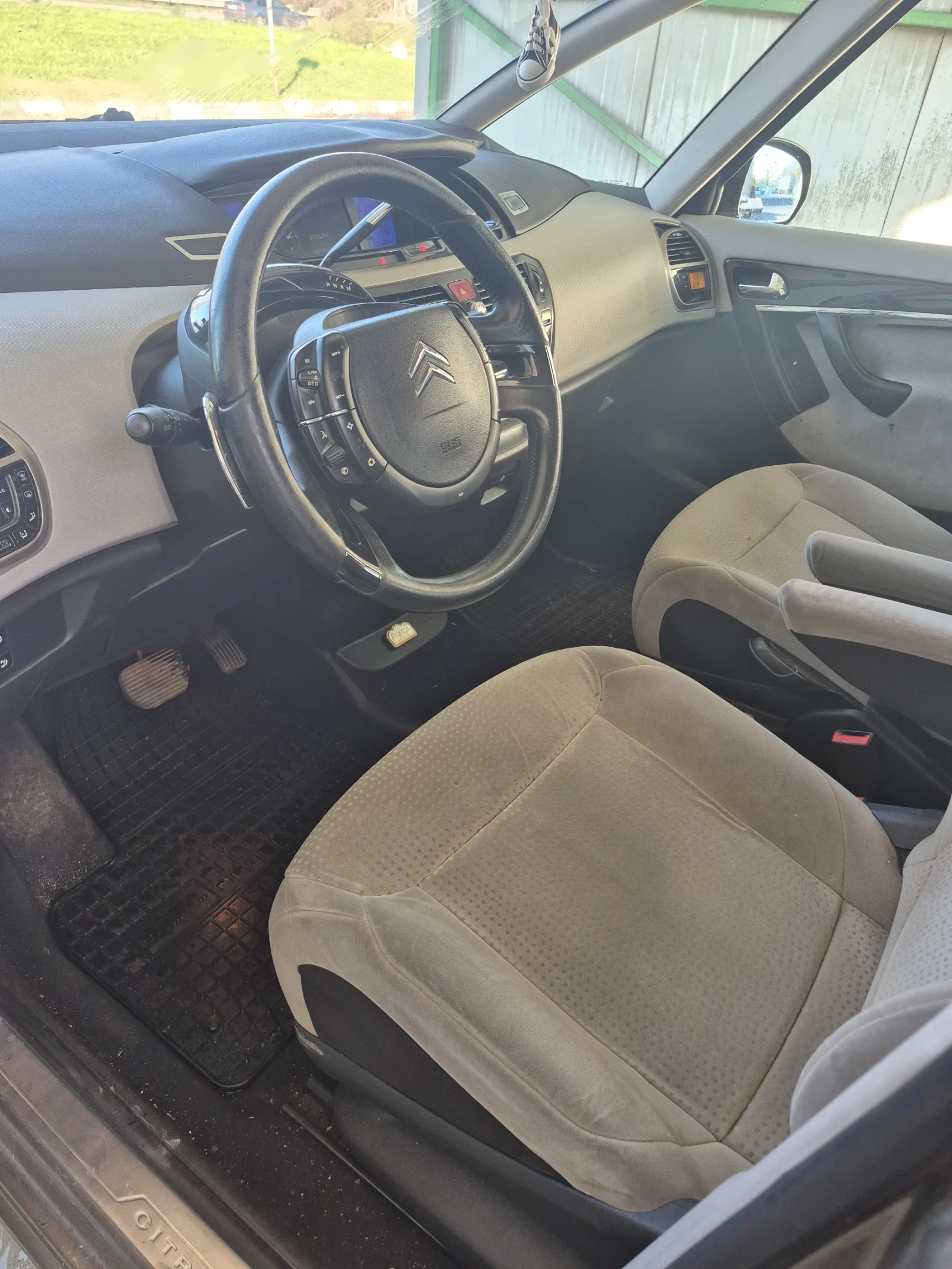 Citroen Grand C4 Picasso EXSPLUZIV, снимка 12 - Автомобили и джипове - 54017491