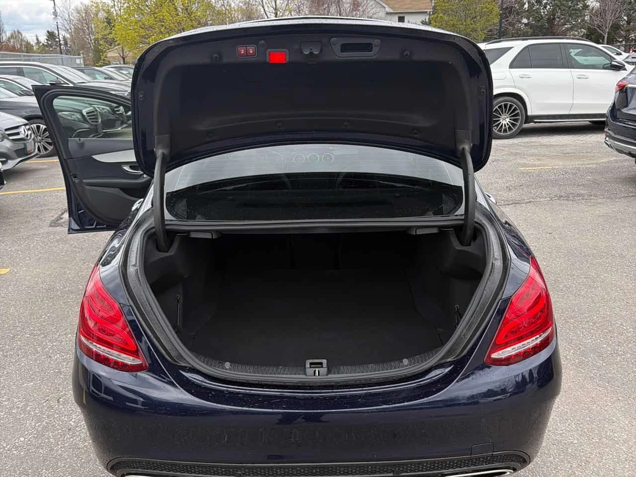 Mercedes-Benz C 300 4MATIC/ПАНОРАМА/ПОДГРЕВИ, снимка 16 - Автомобили и джипове - 54398767