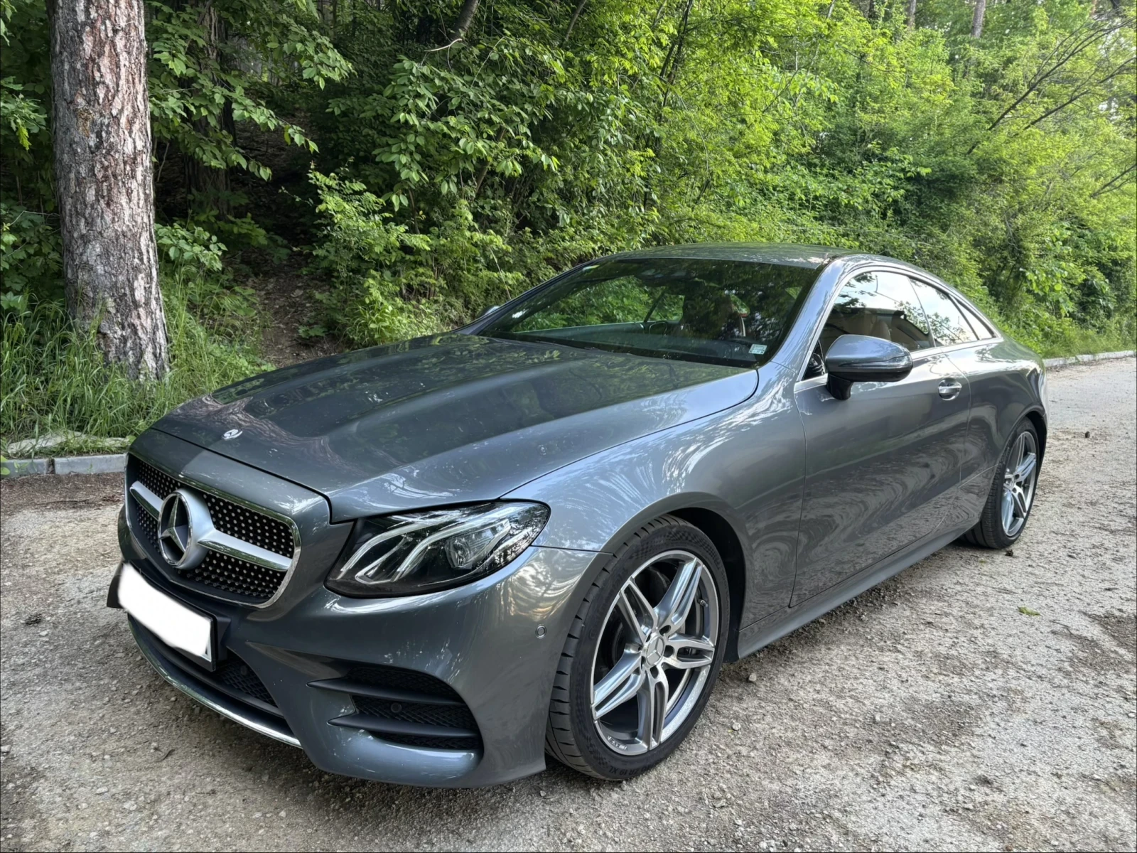 Mercedes-Benz E 220 AMG