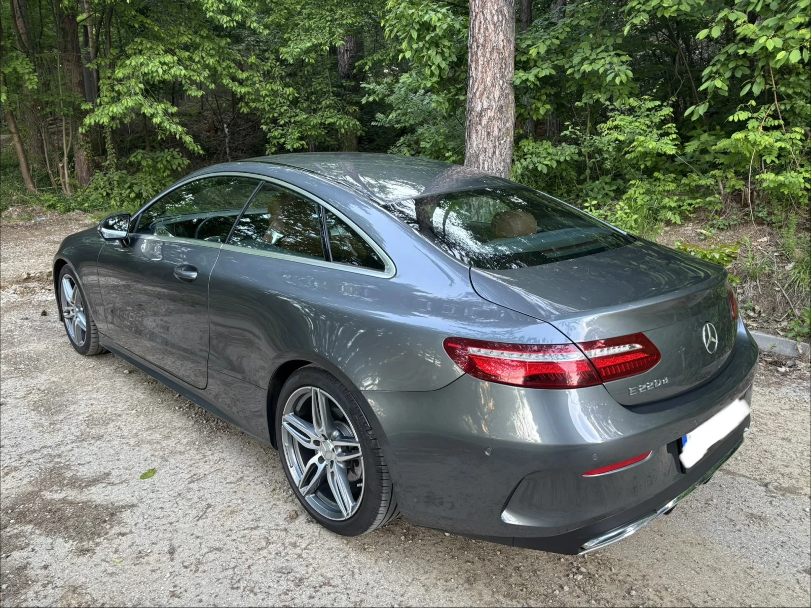 Mercedes-Benz E 220 AMG, снимка 4 - Автомобили и джипове - 54585920