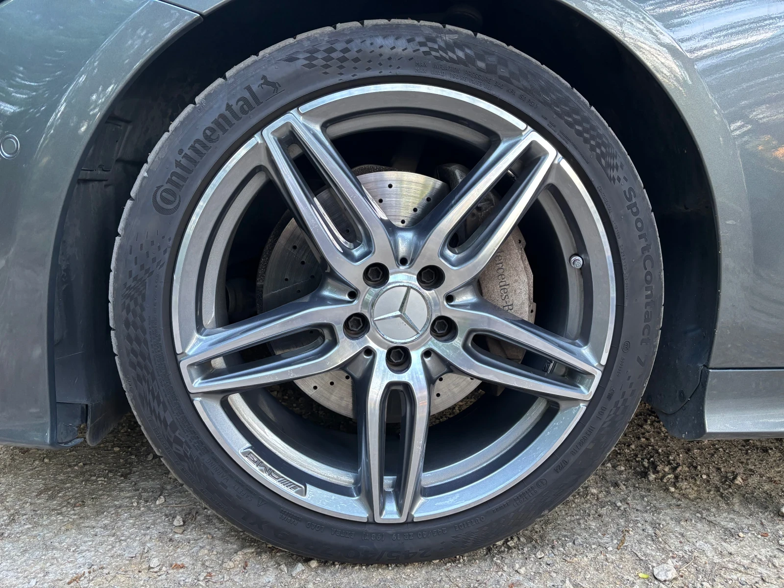 Mercedes-Benz E 220 AMG, снимка 10 - Автомобили и джипове - 54585920