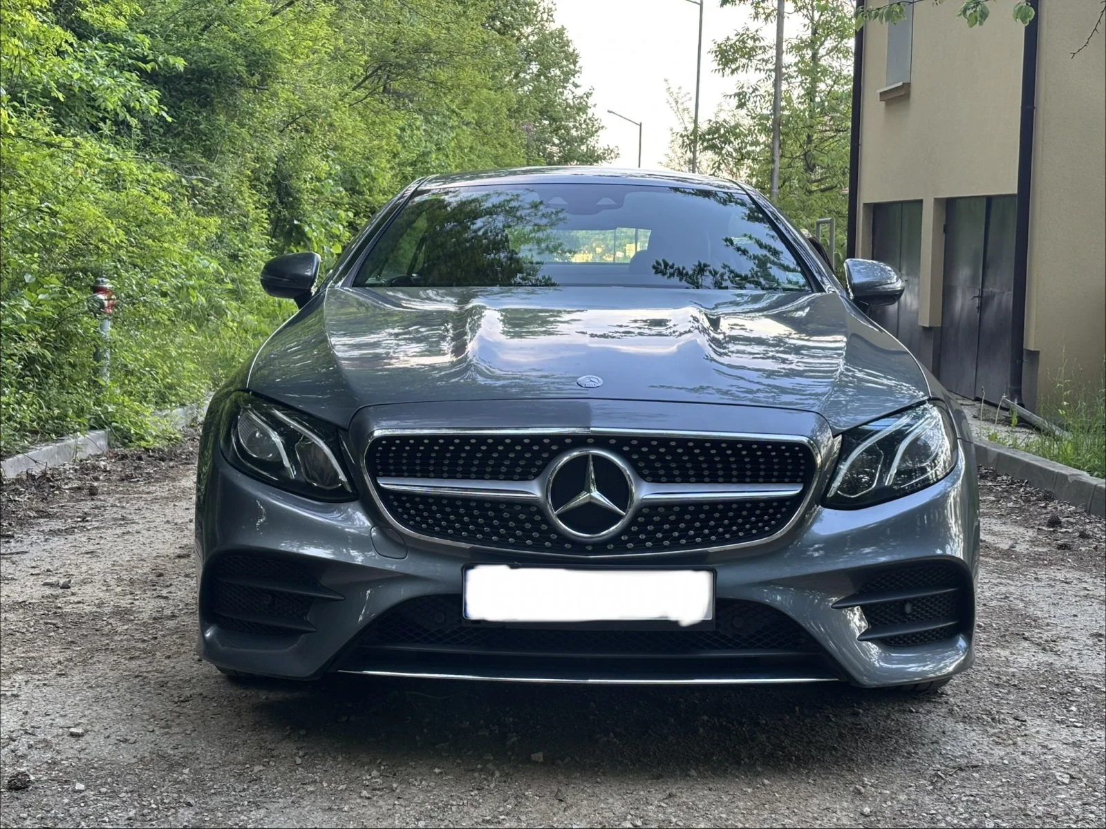 Mercedes-Benz E 220 AMG, снимка 2 - Автомобили и джипове - 54585920