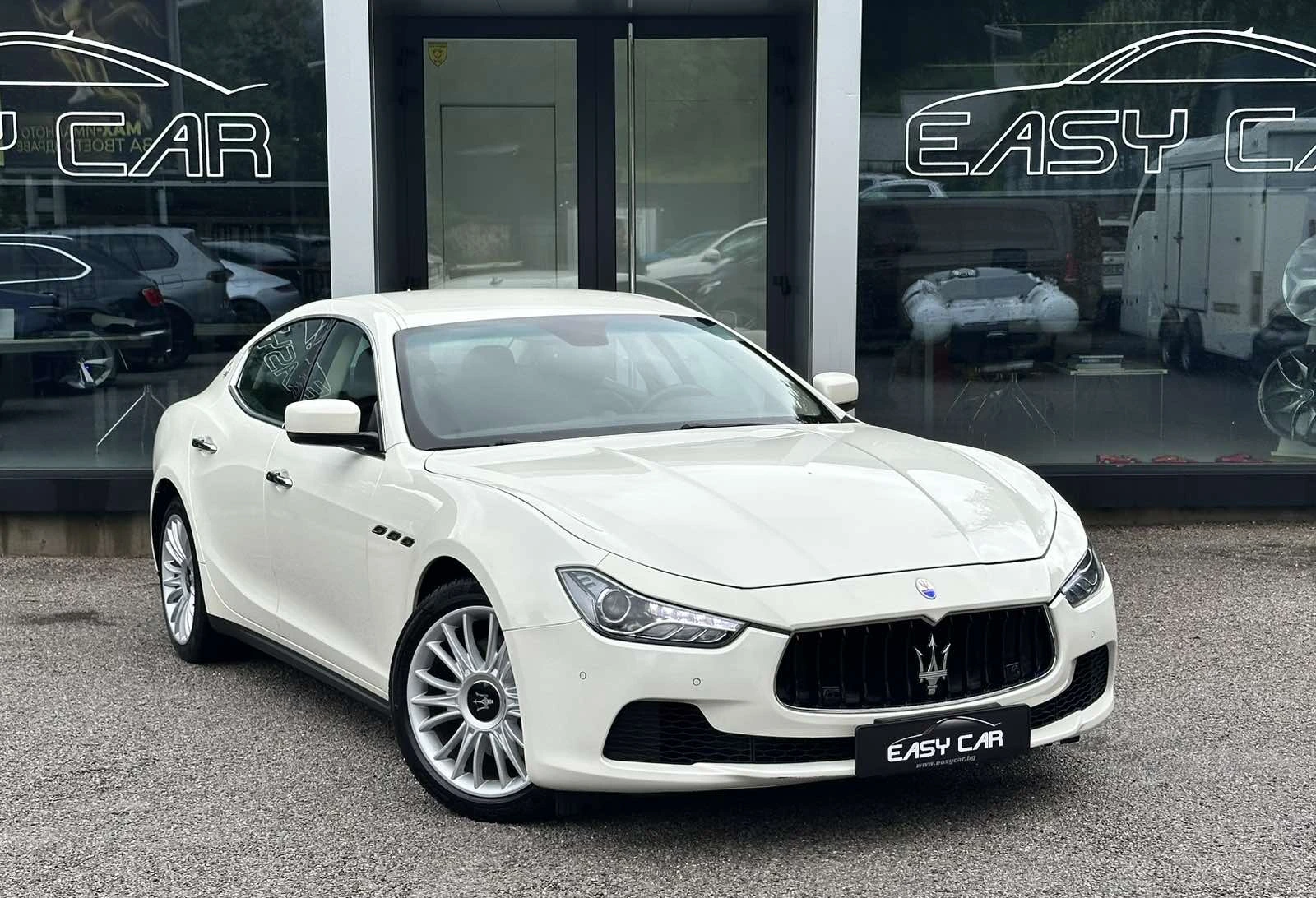 Maserati Ghibli CAMERA/ NAVI / , снимка 2 - Автомобили и джипове - 54748159