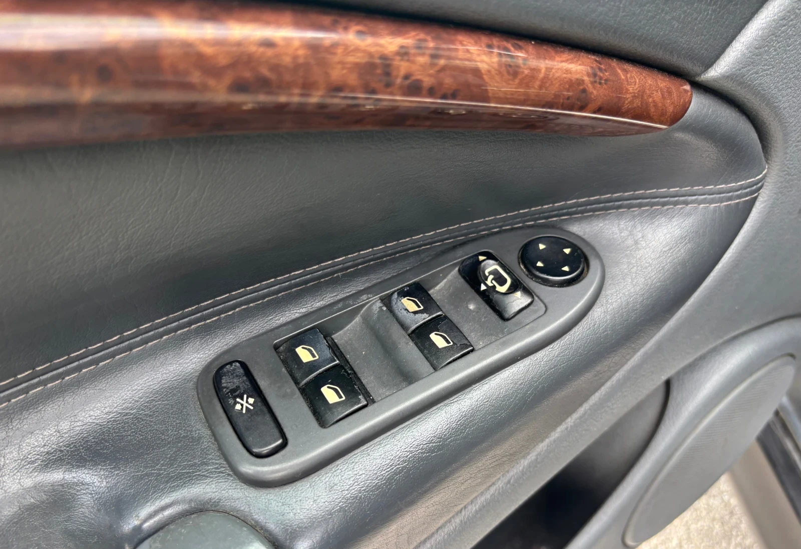 Citroen C5 2.2 HDI 133к.с. Exclusive, снимка 13 - Автомобили и джипове - 54811298