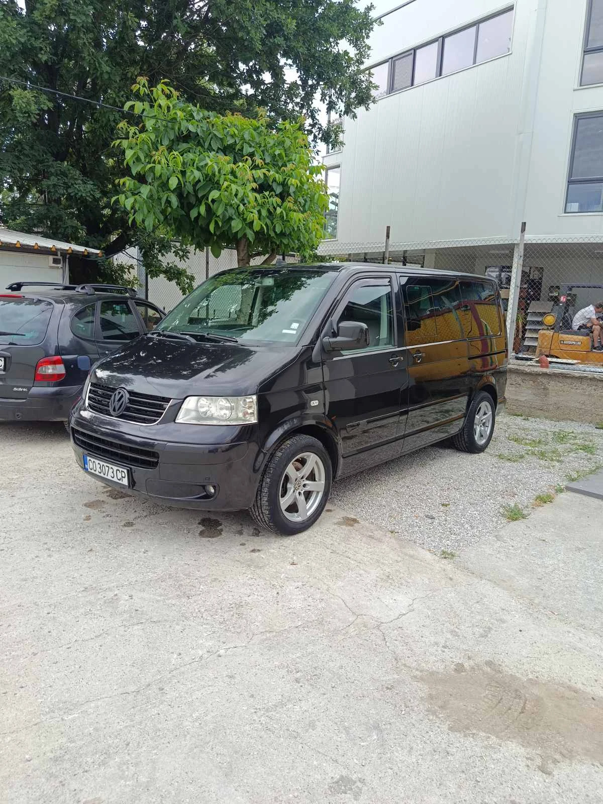 VW Multivan T5, снимка 4 - Автомобили и джипове - 55232782