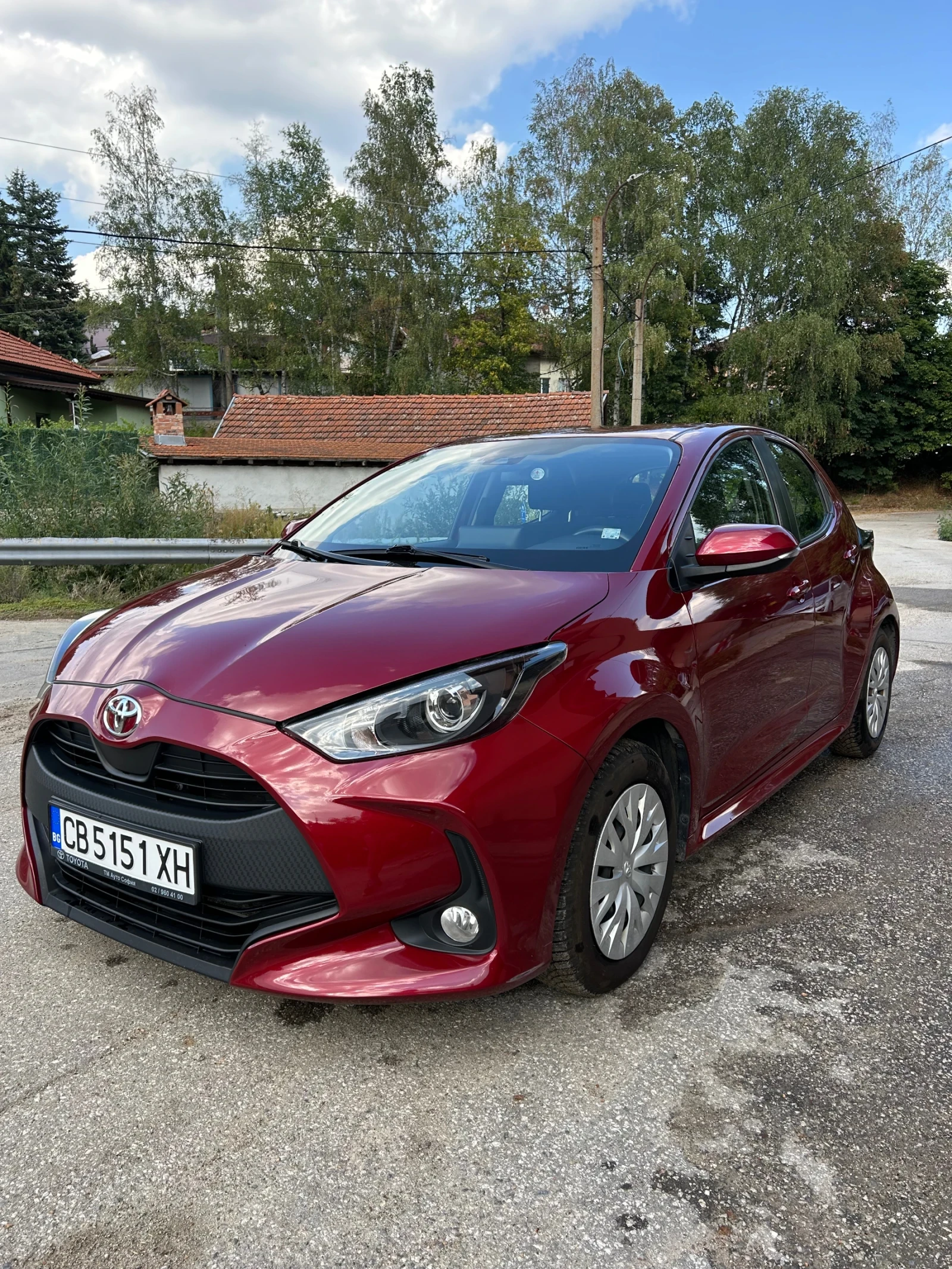 Toyota Yaris, снимка 15 - Автомобили и джипове - 55825350