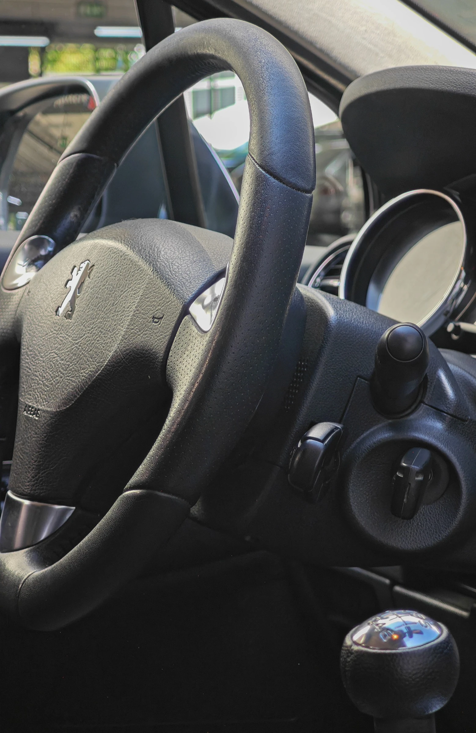Peugeot 3008 Style 1.6HDi, снимка 8 - Автомобили и джипове - 55875594