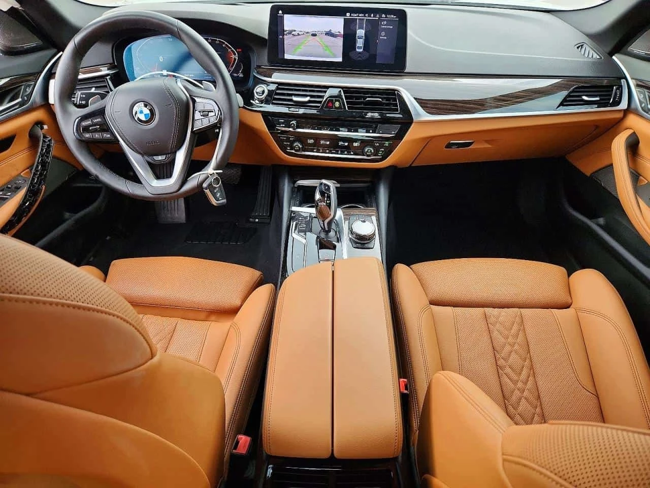 BMW 540 xDrive | CARFAX | АВТОКРЕДИТ БЕЗ ПЪРВОНАЧАЛНА , снимка 8 - Автомобили и джипове - 56239536