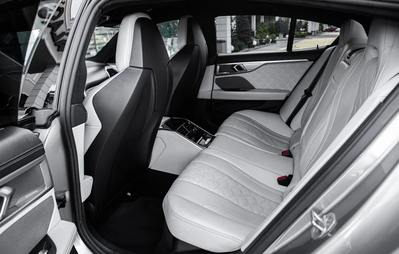 BMW M8 Competition GranCoupe xDrive  | Mobile.bg � ����������� 10