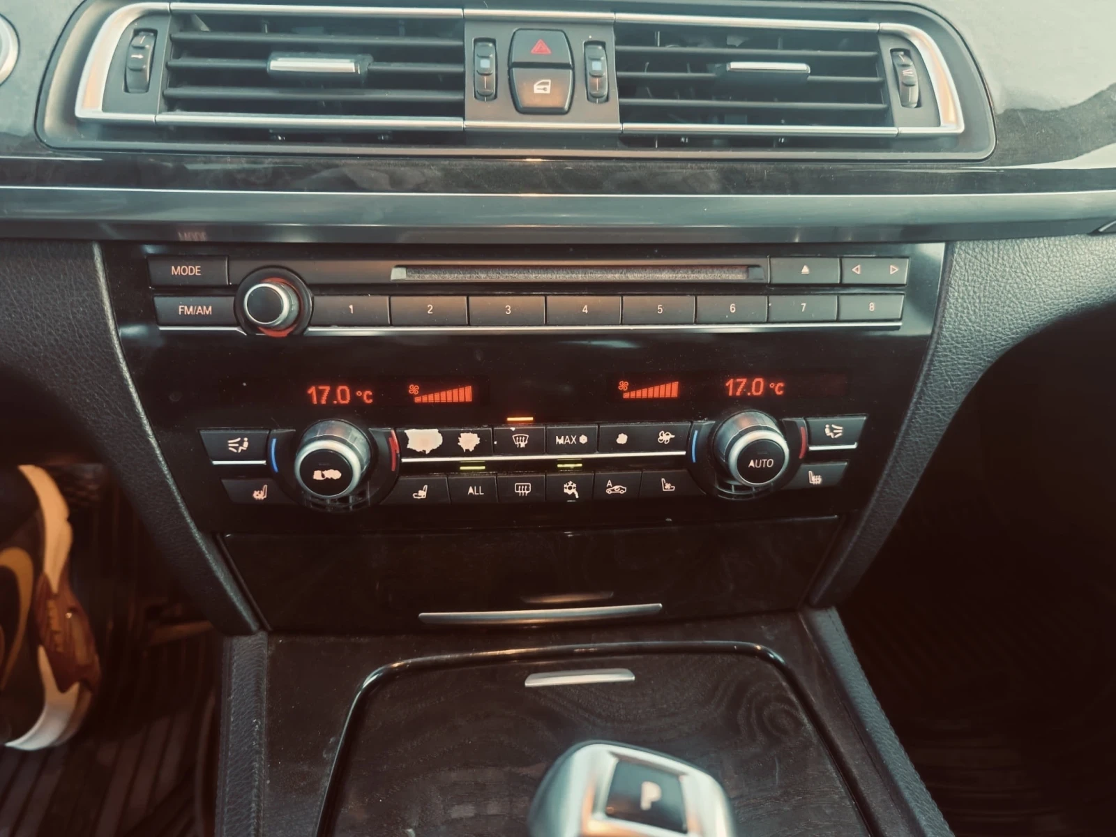 BMW 740 3.0i, снимка 13 - Автомобили и джипове - 56612317