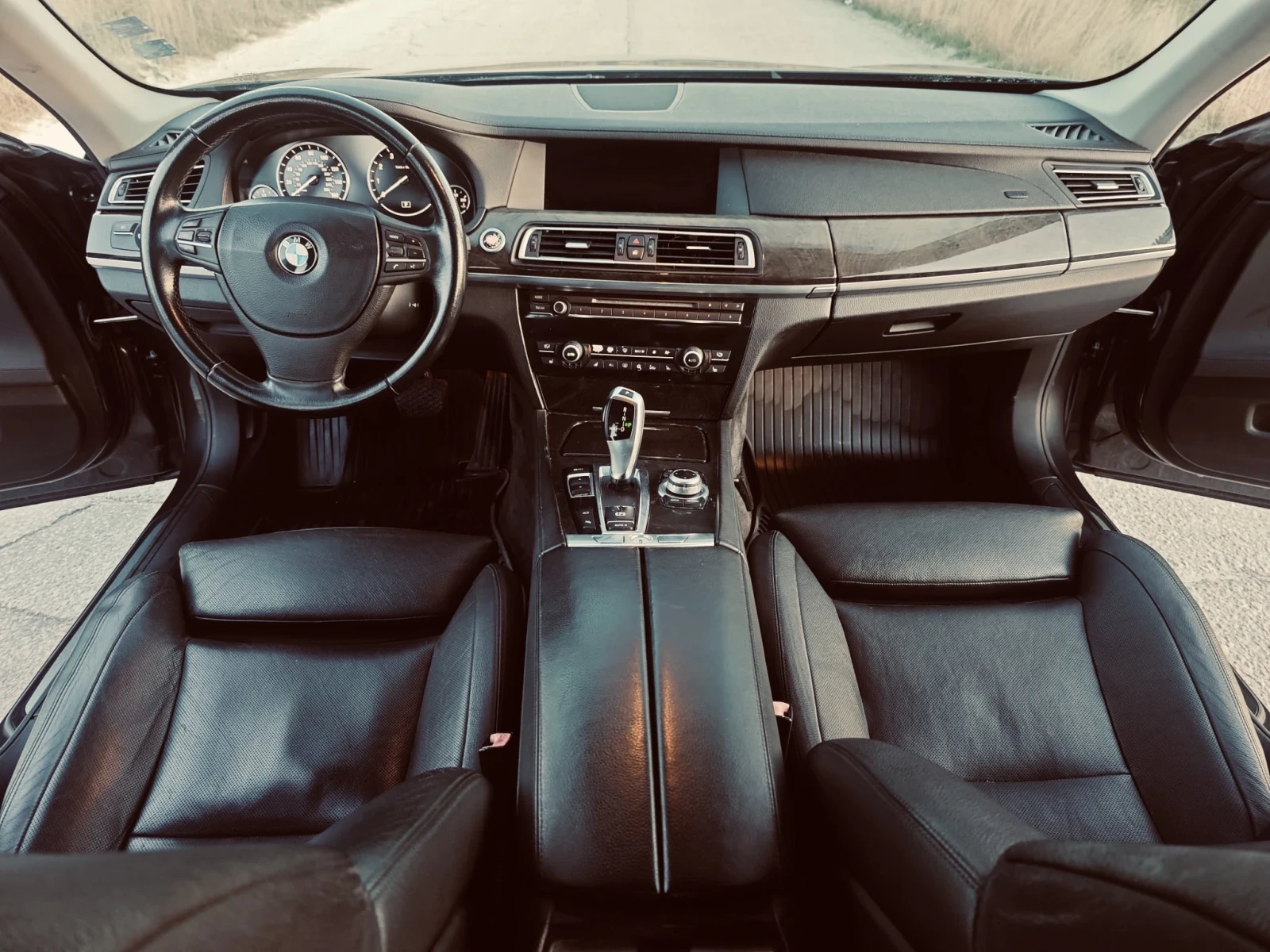BMW 740 3.0i, снимка 17 - Автомобили и джипове - 56612317