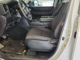 Toyota Tundra 4WD SR CrewMax, снимка 10