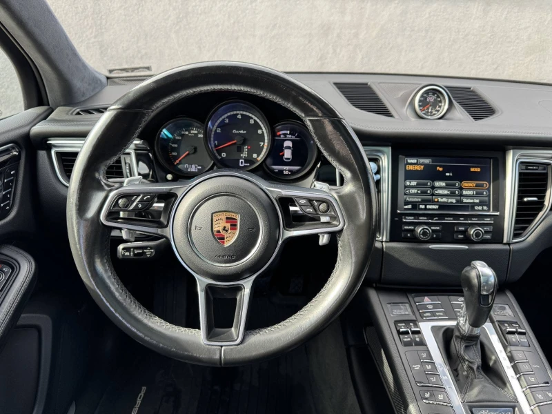Porsche Macan TURBO ВЪЗДУШНО ОКАЧВАНЕ, снимка 12 - Автомобили и джипове - 52403001