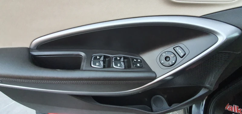 Hyundai Santa fe 2, 2 CRDI A-T 4WD STILE 156хил.км., снимка 10 - Автомобили и джипове - 52410618