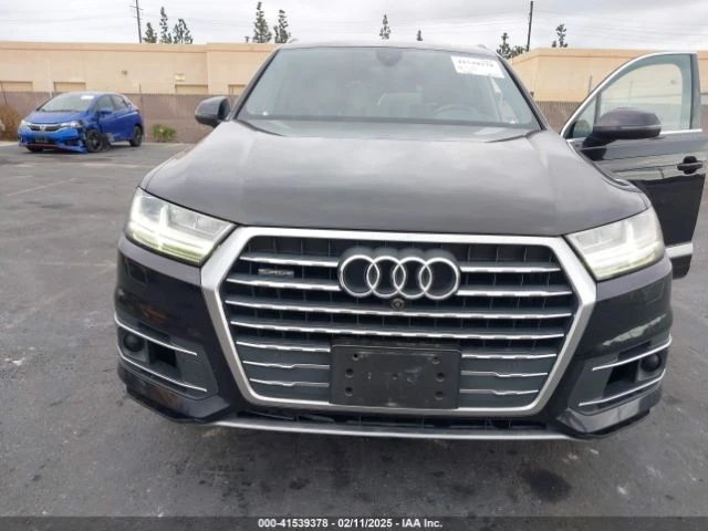 Audi Q7 * 55  * PREMIUM * 360 (CARFAX), снимка 2 - Автомобили и джипове - 49317445