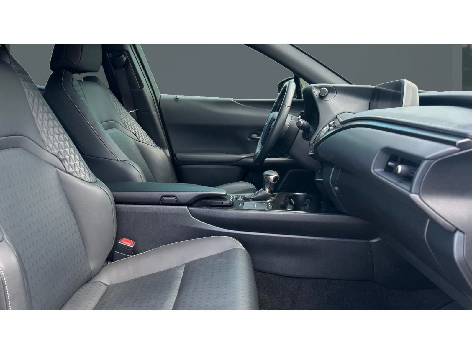 Lexus UX 250h Месечна вноска от 550 лв. - изображение 6