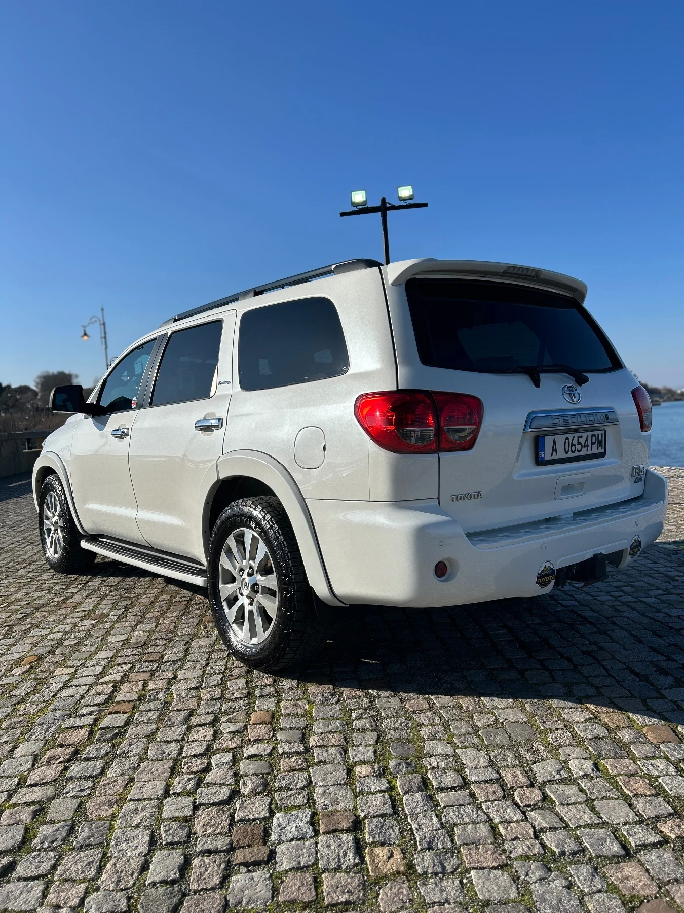 Toyota Sequoia 5.7 Platinum | Mobile.bg � ����������� 4