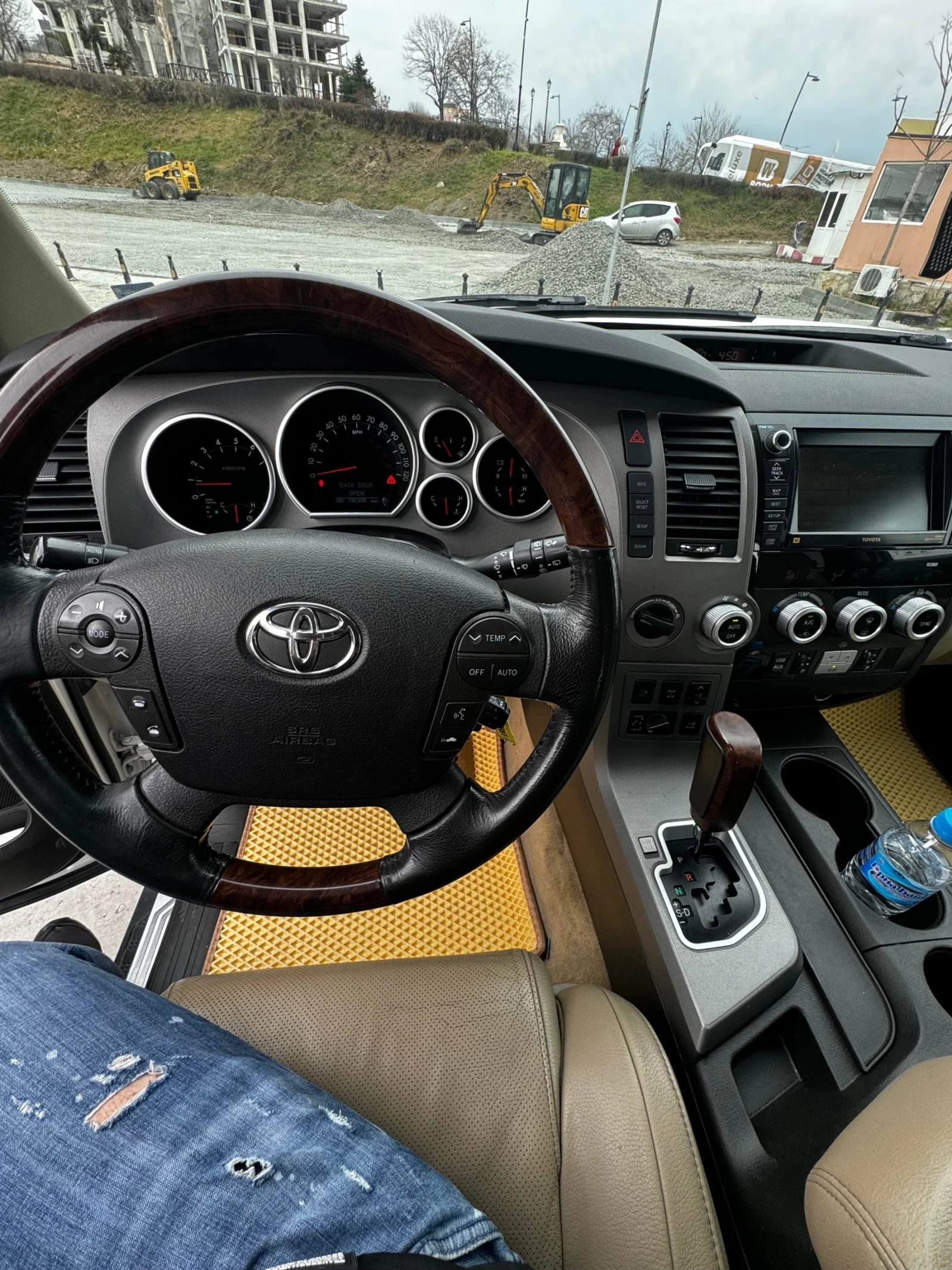 Toyota Sequoia 5.7 Platinum | Mobile.bg   11