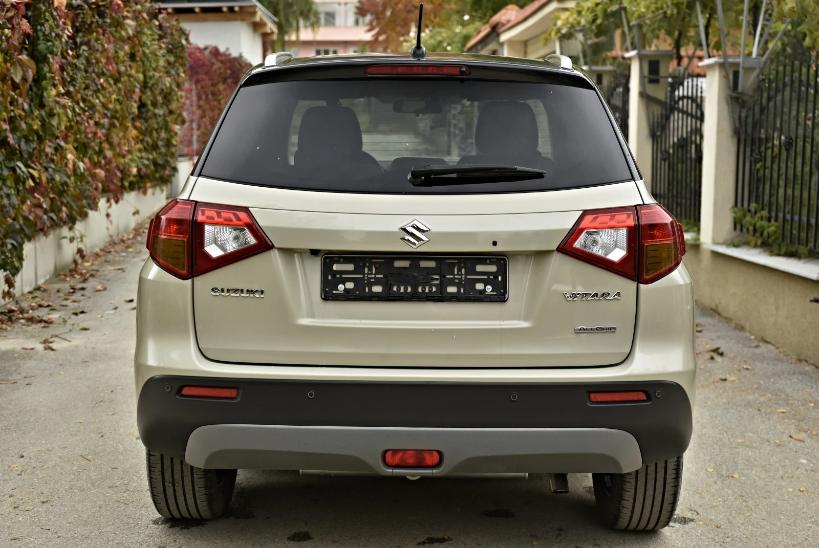 Suzuki Vitara 1.4S/AllGrip/Distronic/Camera/KeylesGo - изображение 5