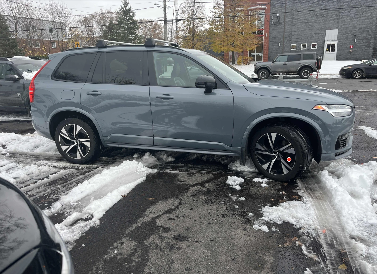 Volvo Xc90 Recharge R-Design - изображение 3