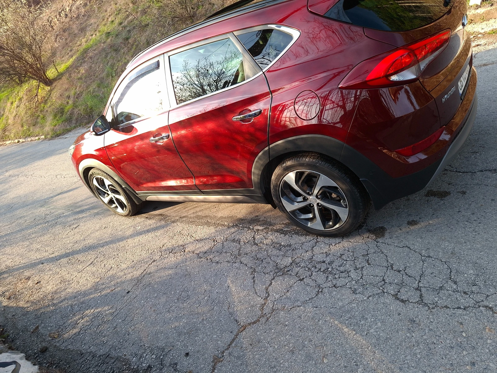 Hyundai Tucson  Bсички екстри, 4х4, Панорама, Обдухване, снимка 4 - Автомобили и джипове - 54126986