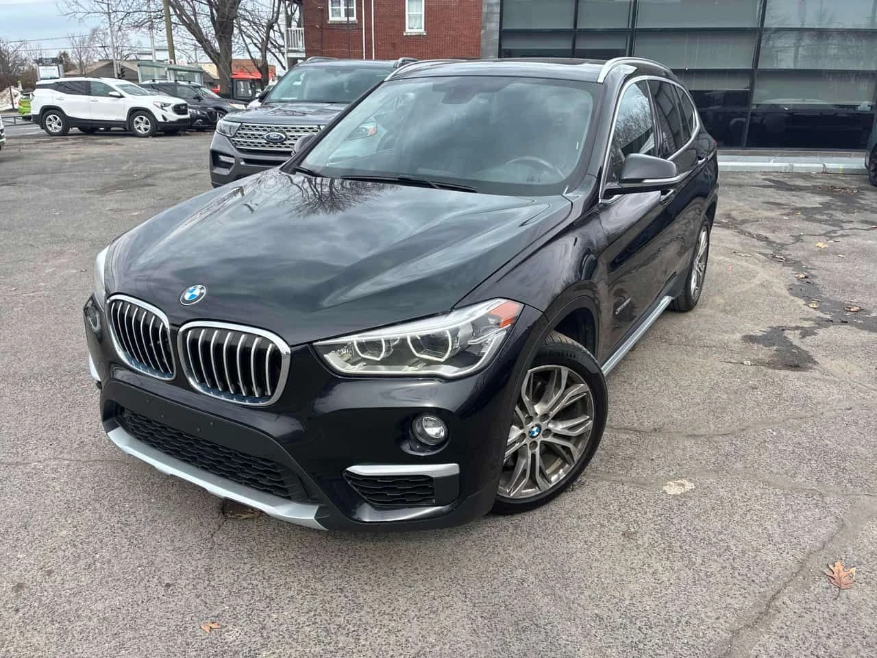 BMW X1 * xDrive28i * CARFAX * ПОДГРЕВ * КАМЕРА * ПАМЕТ