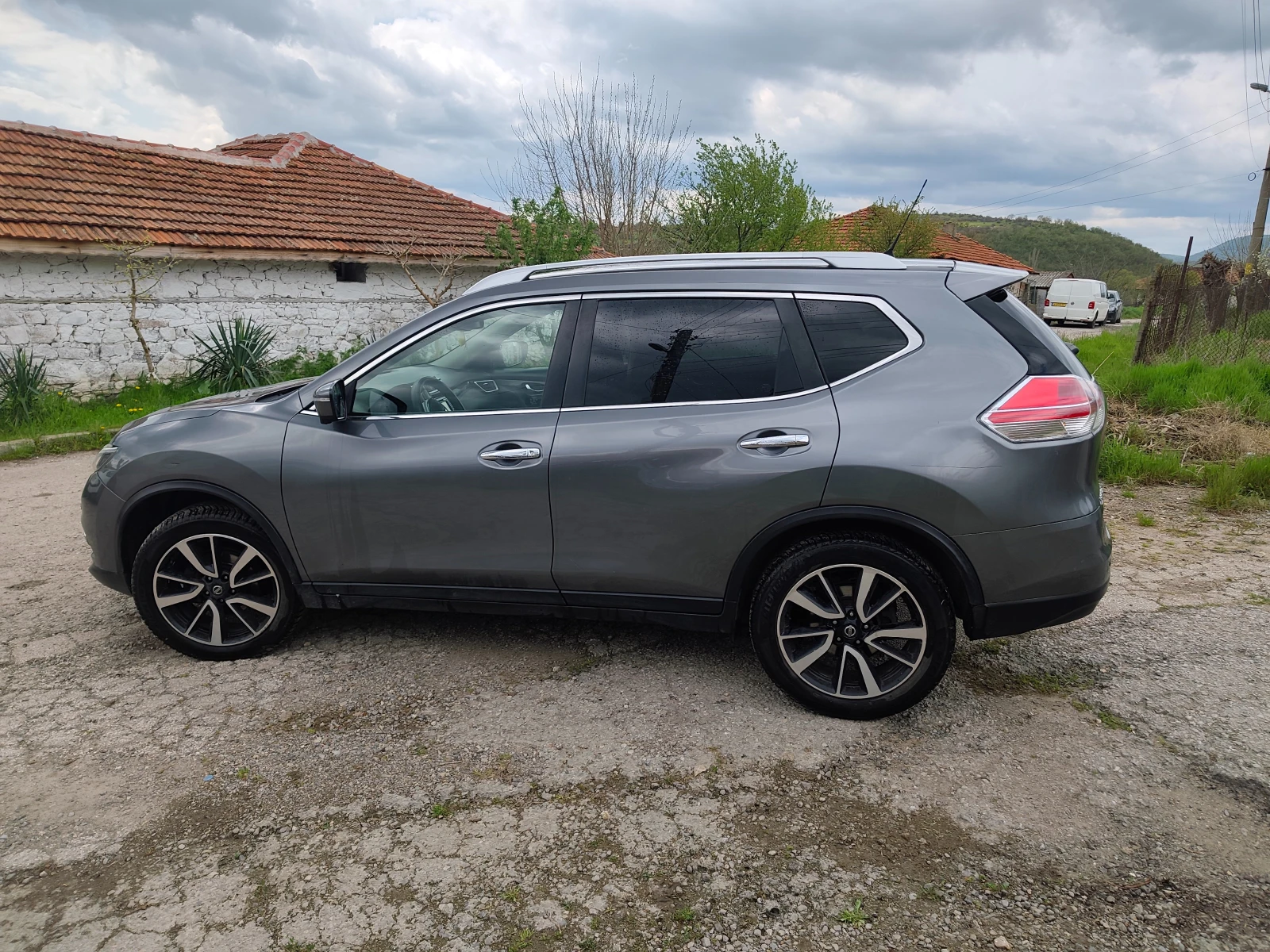 Nissan X-trail, снимка 3 - Автомобили и джипове - 54255224