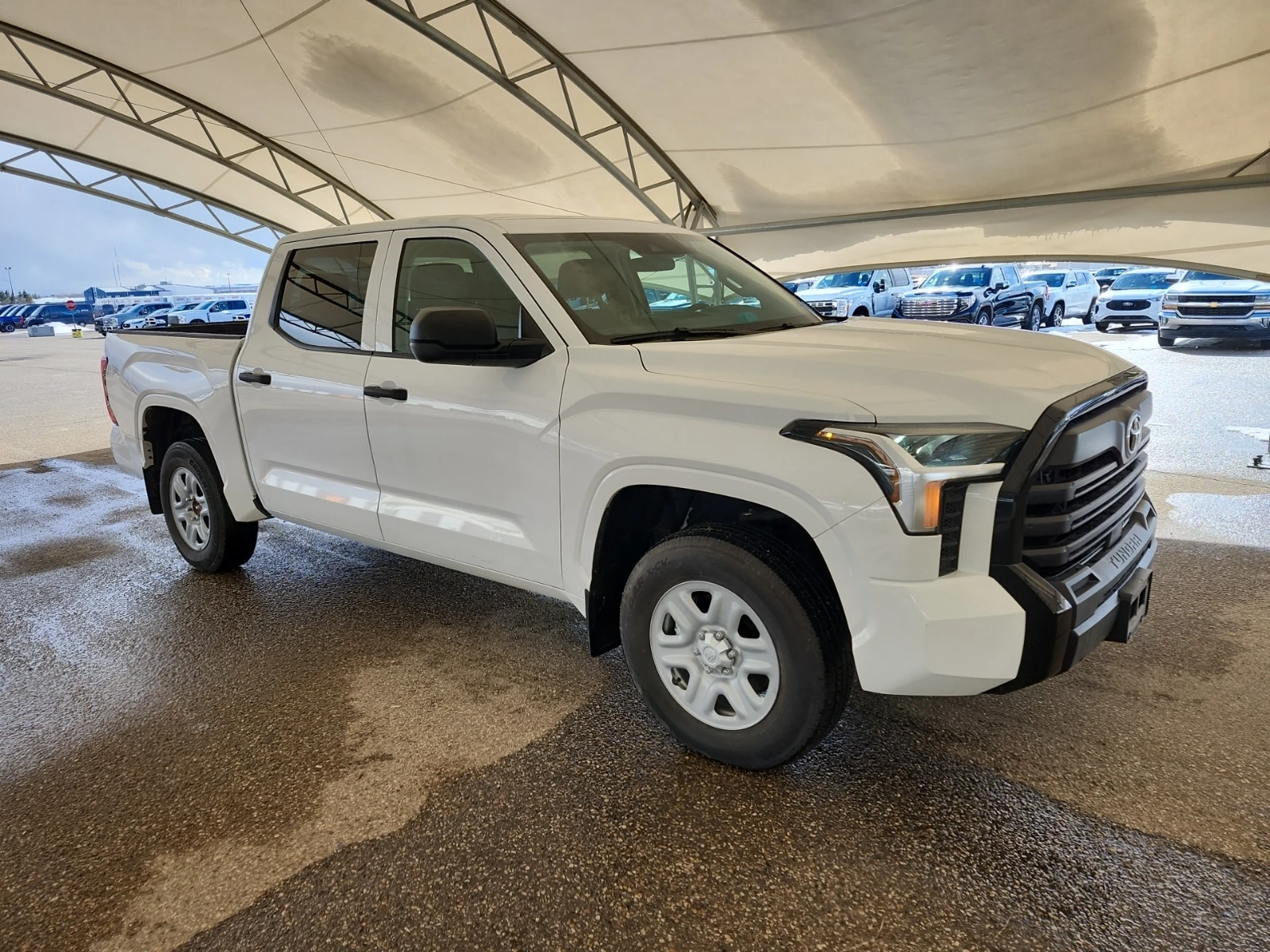 Toyota Tundra 4WD SR CrewMax, снимка 2 - Автомобили и джипове - 54477953
