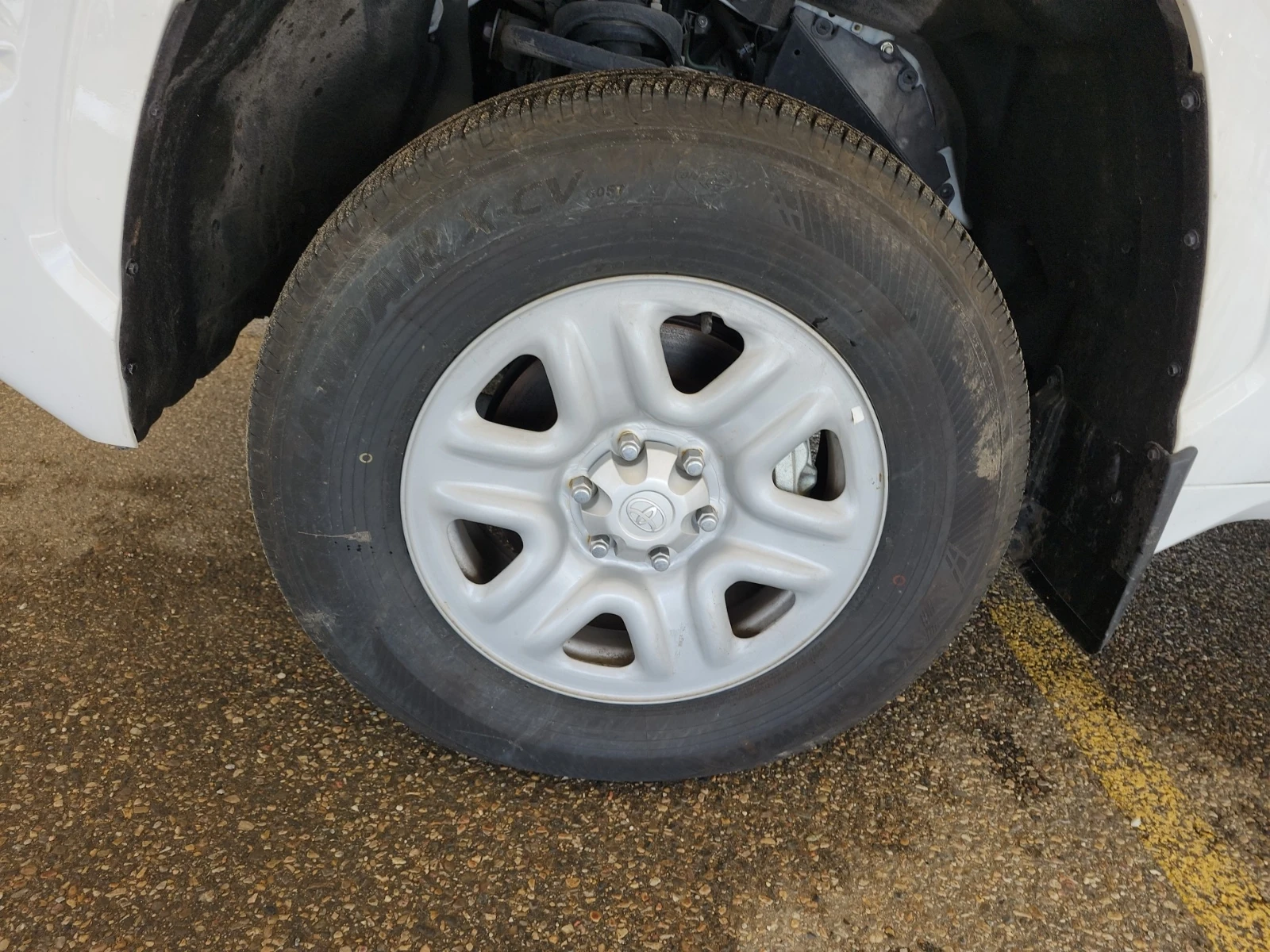 Toyota Tundra 4WD SR CrewMax, снимка 9 - Автомобили и джипове - 54477953