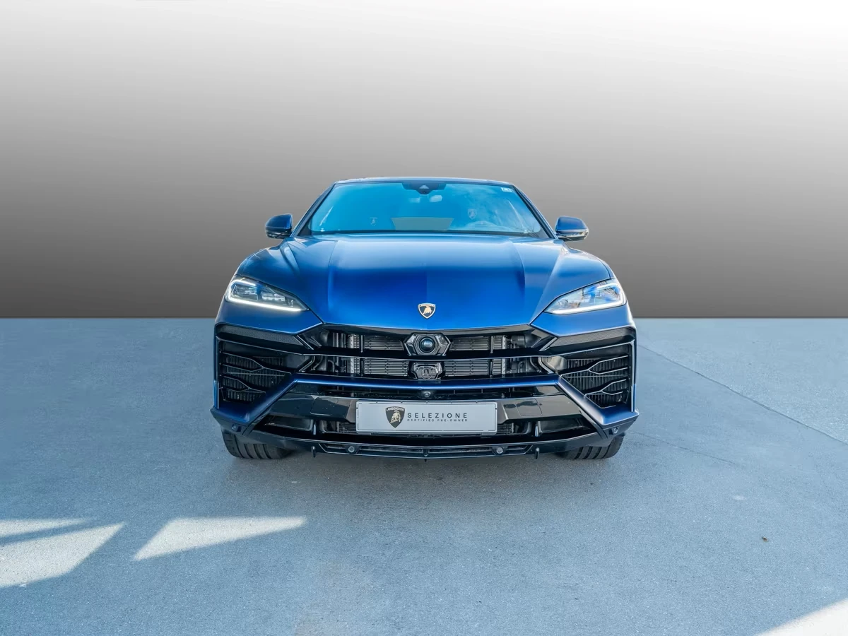 Lamborghini Urus SE* CARBON* AKRAPOVIC* 23"* , снимка 2 - Автомобили и джипове - 55057859