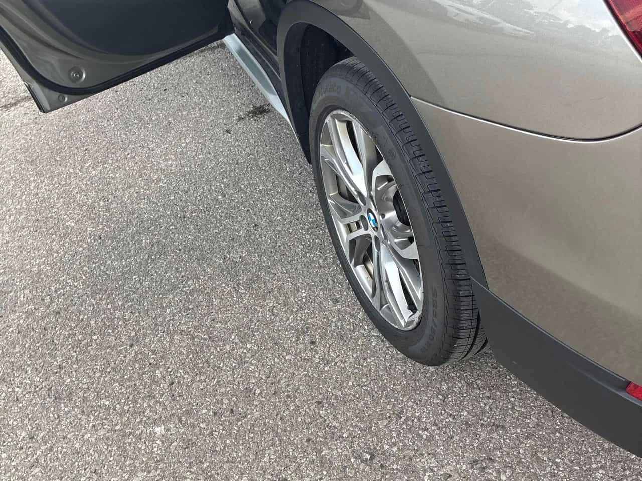 BMW X1 * xDrive28i * АВТОКРЕДИТ БЕЗ ПЪРВОНАЧАЛНА ВНОСКА* , снимка 12 - Автомобили и джипове - 55080807