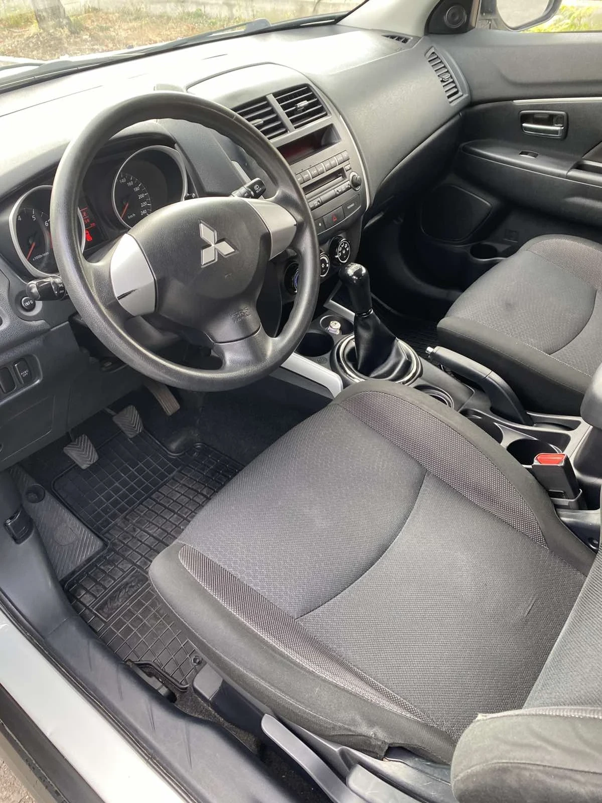 Mitsubishi ASX 1.6 Inform 2wd, снимка 9 - Автомобили и джипове - 56232696