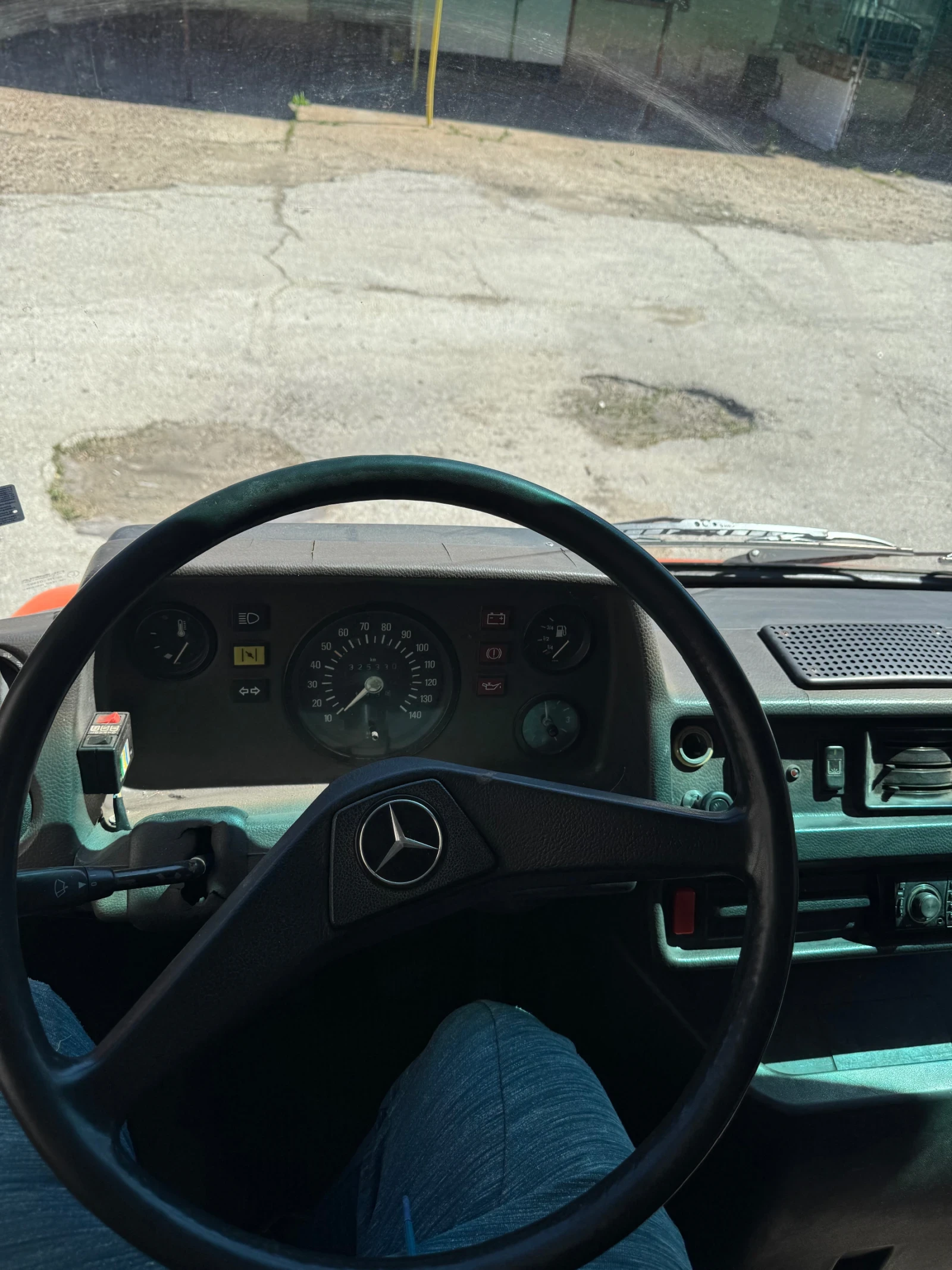 Mercedes-Benz 210 Бензин/Газ, снимка 4 - Бусове и автобуси - 54924424